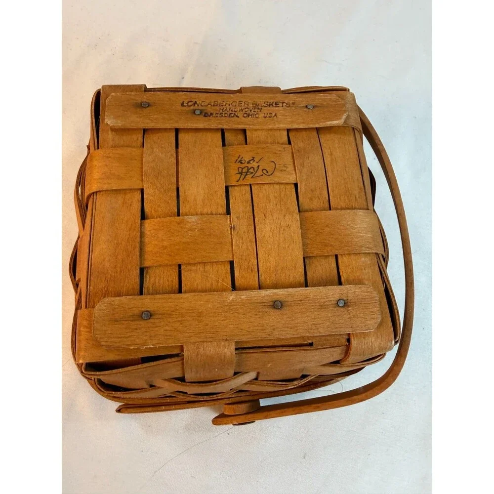 1991 Longaberger Small Berry Basket w/Swinging Handle 6.5